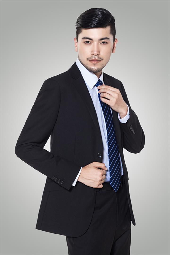 鲜余泽 创意策略总监